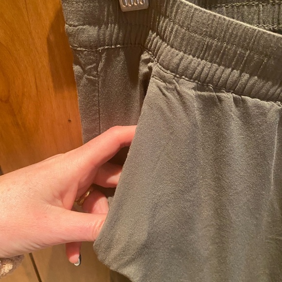 Great linen like pants! - Picture 4 of 4